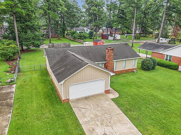 5th image of 1806 Dorchester Dr