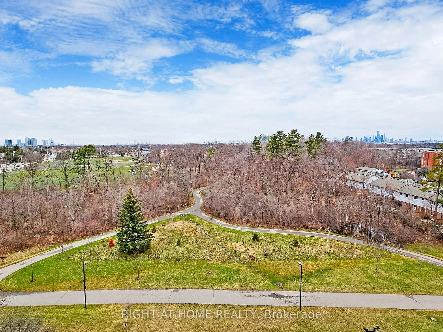 3 bed, $3,000 — Photo 3