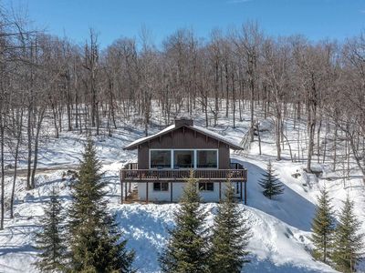 30 Upper Woods and Water Road, Winhall, VT, 05340