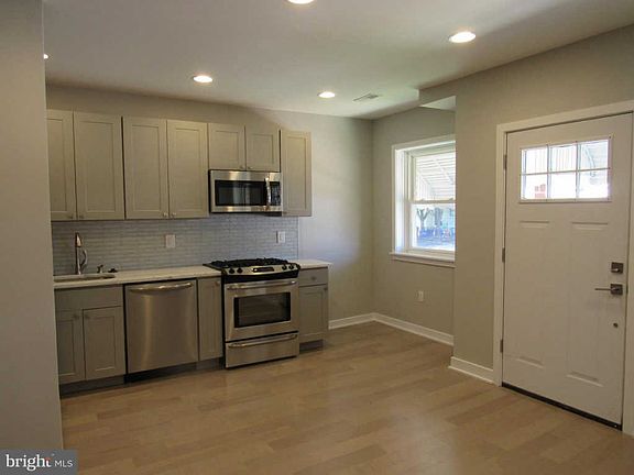 3rd image of 1811 S Etting St