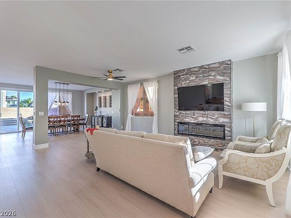 2nd image of 620 Bianca Bay St