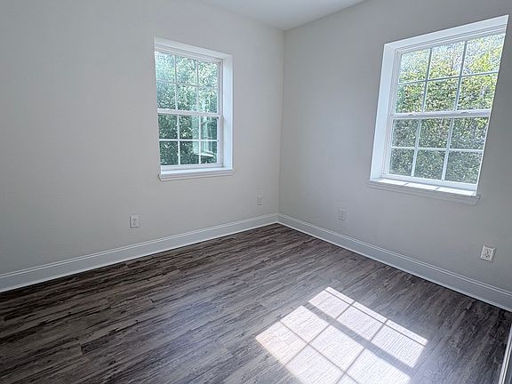 2nd image of 16058 Rankin Ave