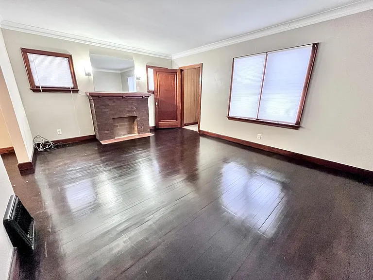 715 Flieth St — Photo 6