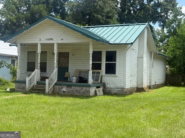 325 Highland Ave, Eufaula, AL 36027
