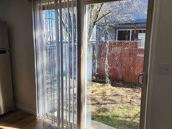 4th image of 37263 Superior Ave #6