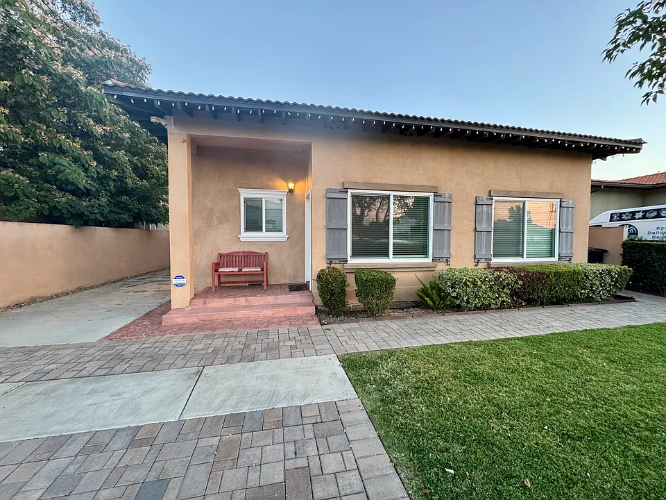 8632 Edmond Dr