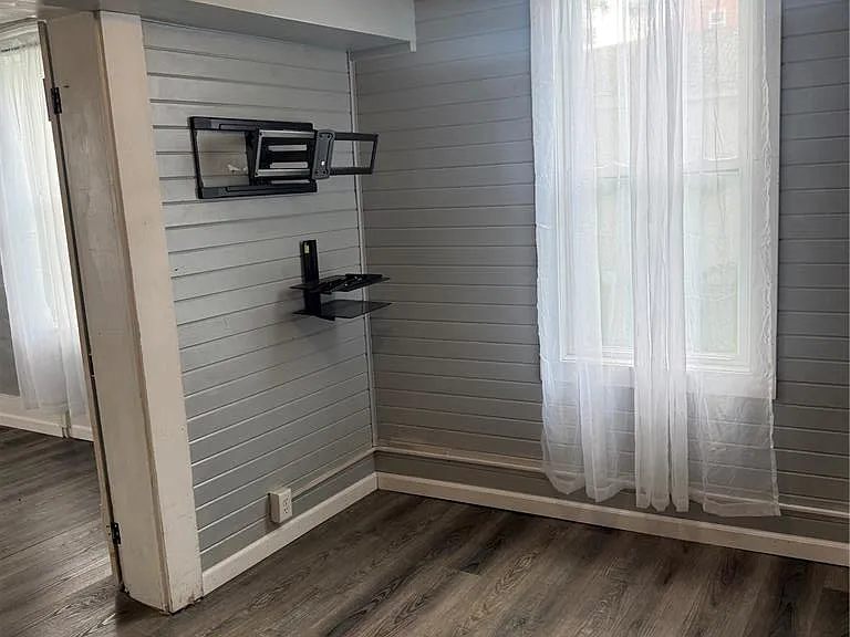 113 Main St — Photo 11