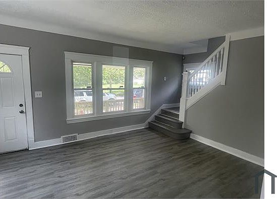 2nd image of 3577 E 133rd St