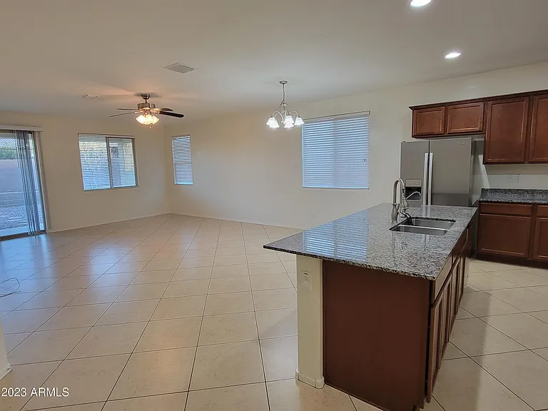 2671 E Daniel Dr — Photo 4