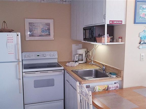 5th image of 2096 Estero Blvd #9