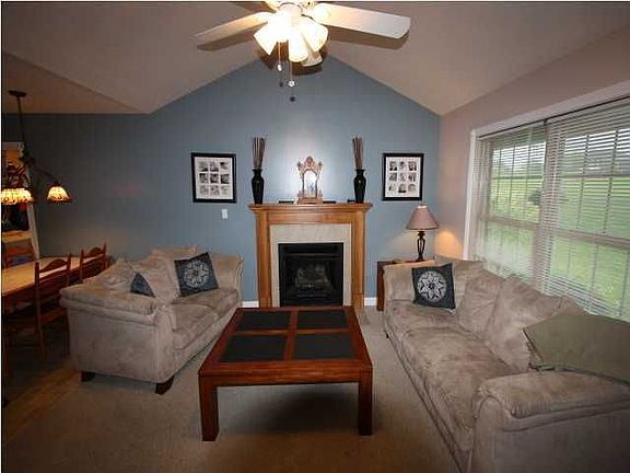 3rd image of 347 Jeffiers Ln