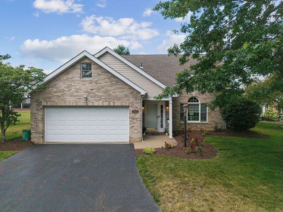 1st image of 30 Pond Ct S #S