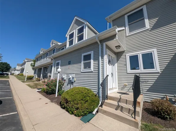 100 Boniface Drive #13D, Pine Bush, NY 12566
