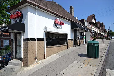 Rented by Silverstein Collection LLC 