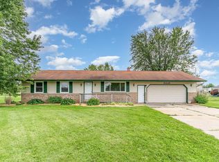 9245 Kochville Rd, Freeland, MI 48623
