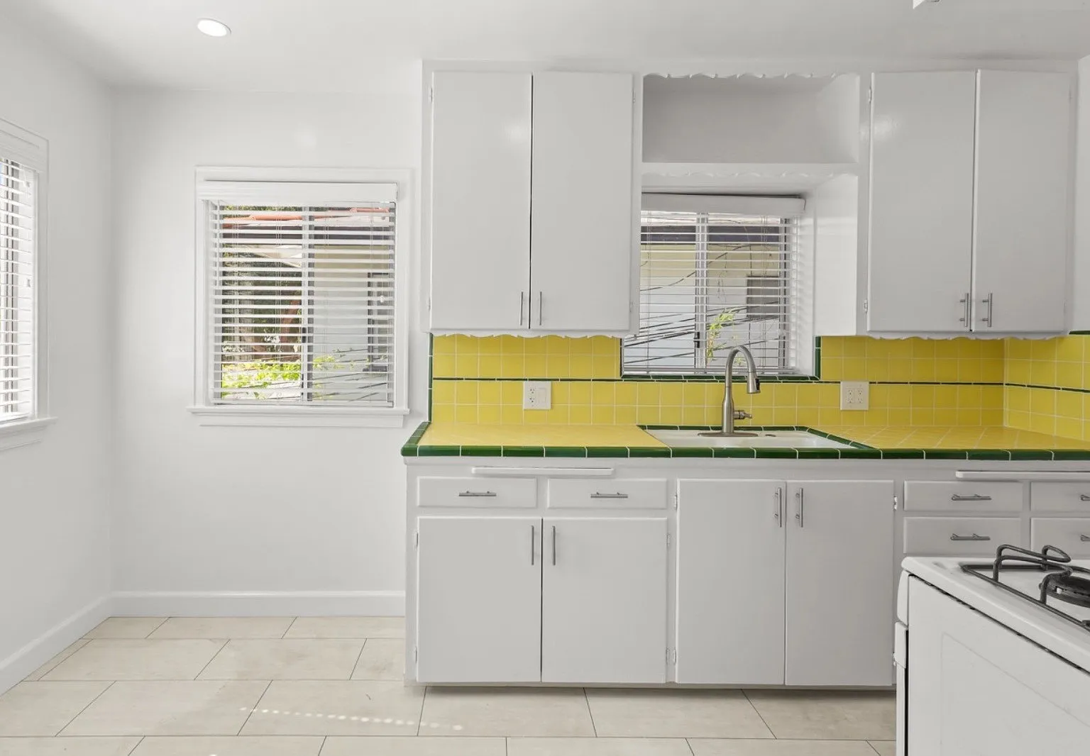 1 bed, 1.0 bath, $2,395 — Photo 3