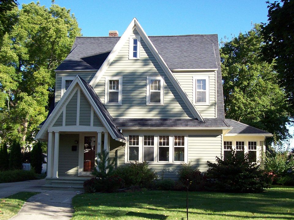33 E Central Ave, Zeeland, MI 49464 Zillow