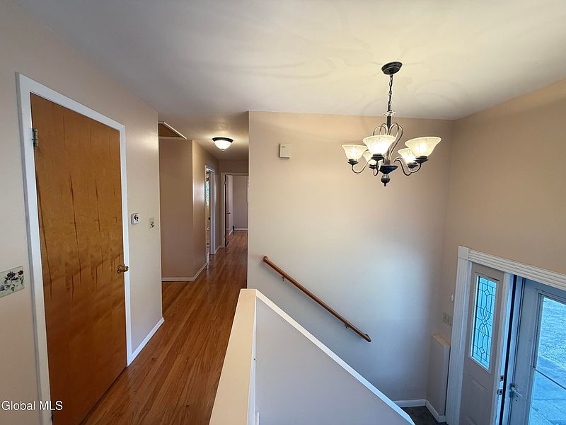 3rd image of 4 Nicholas Drive