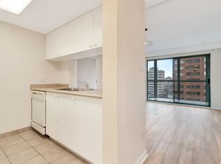 1188 Howe St #1201, Vancouver, BC V6Z 2S8