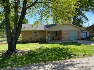 19119 E Rogers Dr, Tahlequah, OK 74464