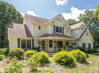 9 Candlewood Rd, Burlington, CT 06013