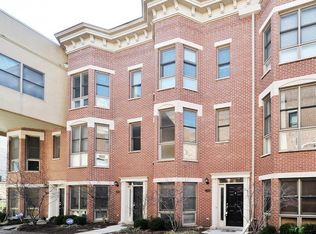 1723 W Belmont Ave APT D, Chicago, IL 60657