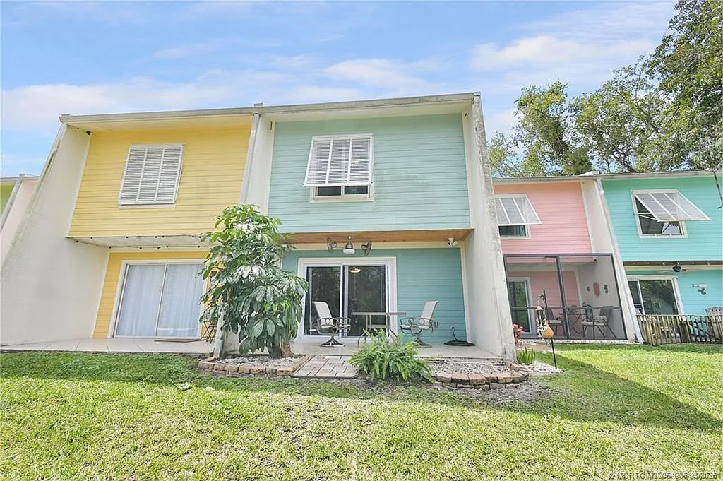 2 bed, 1.5 bath, 986 sqft, $2,300 — Photo 3