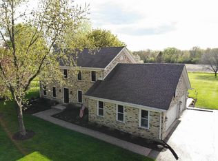 11515 N Glenwood Dr, Mequon, WI 53097