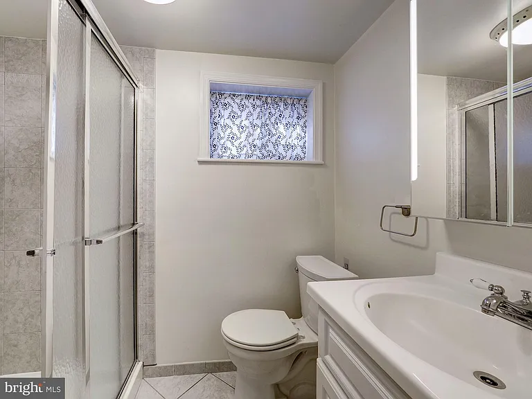 5208 Glenwood Rd — Photo 41