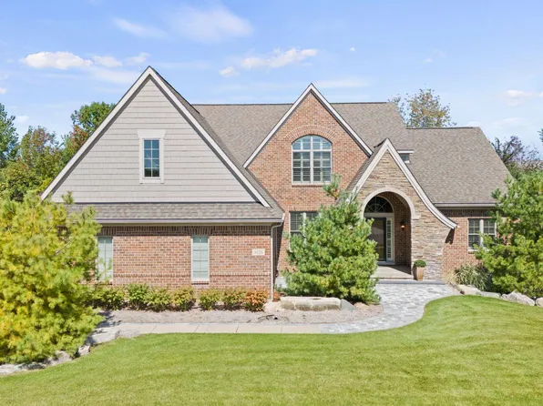 4128 Binghampton Ct, Clarkston, MI 48348