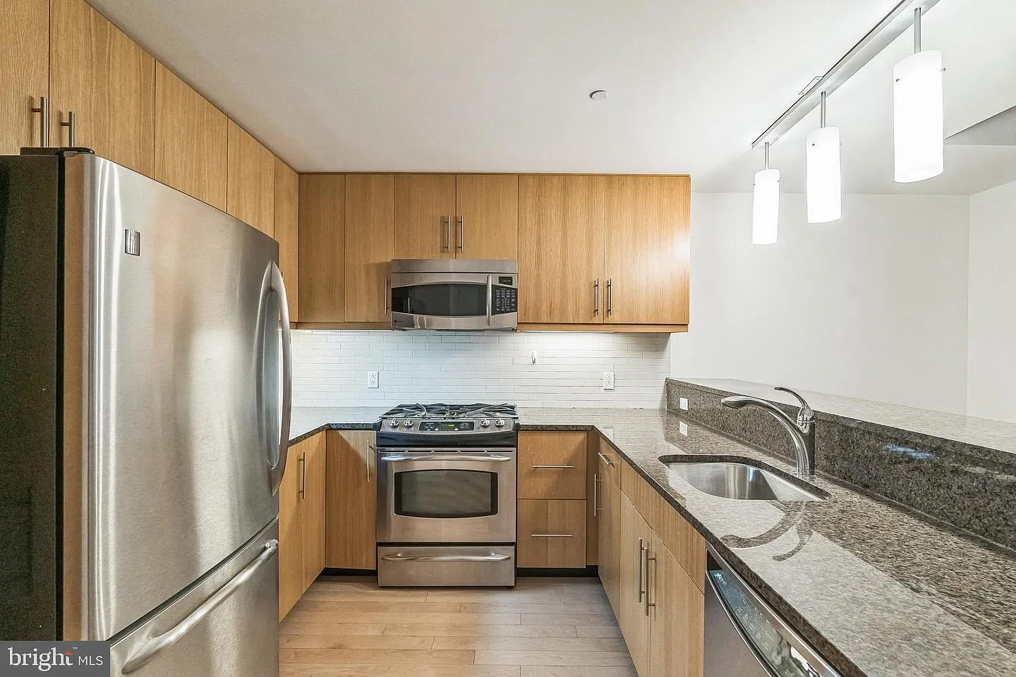 1425 Locust St Unit 3B photo 1