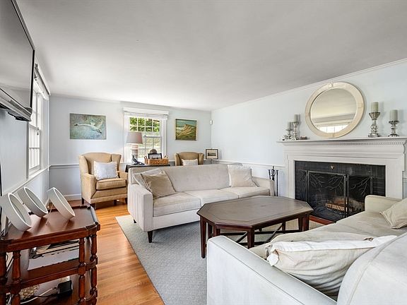 4th image of 12 Greystone Rd