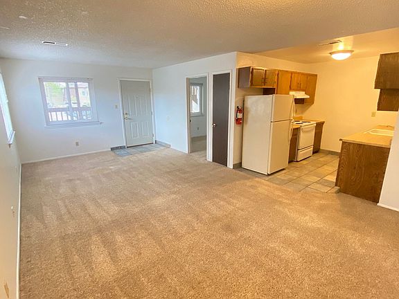 3rd image of 1415 Gibbon St #24