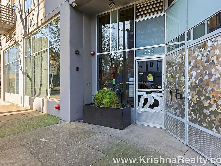 725 NW Flanders St #401 — Photo 2