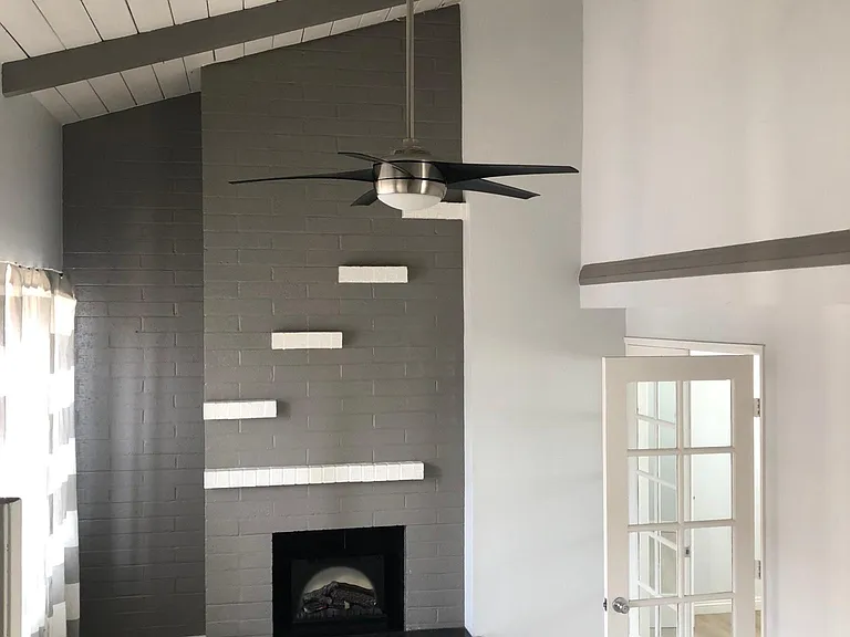 2061 Thomas Ave — Photo 9