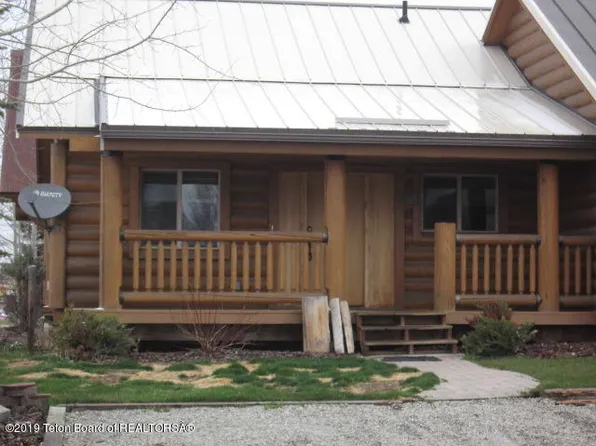 552 Canal St, Pinedale, WY 82941