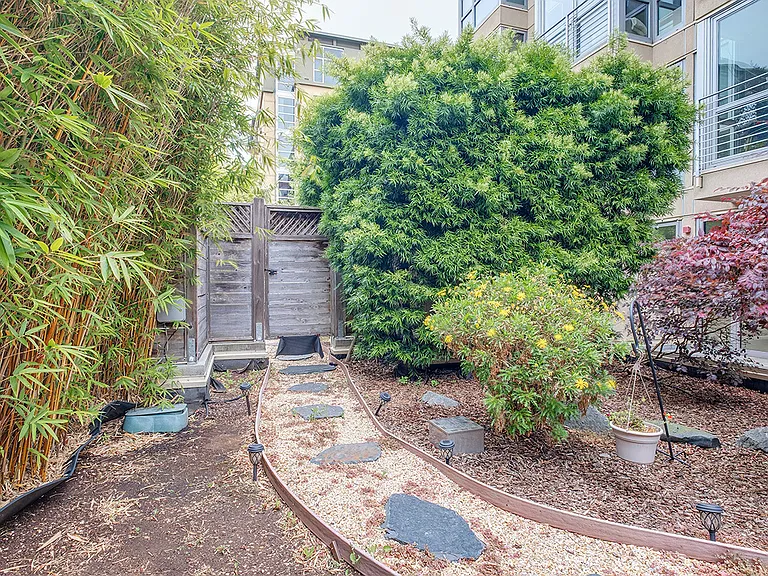 1840 Washington St #202 — Photo 13
