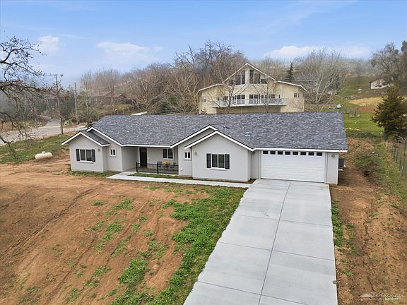 3rd image of 18671 Buckeye Pl