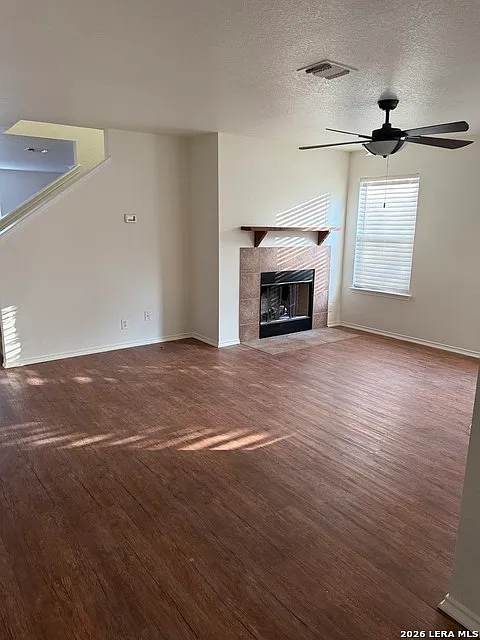 3 bed, 2.5 bath, 1599 sqft, $1,850 — Photo 3
