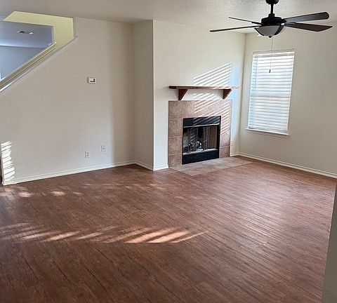3rd image of 417 Hampton Cv