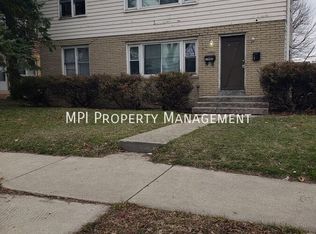 7942 W Hampton Ave, Milwaukee, WI 53218
