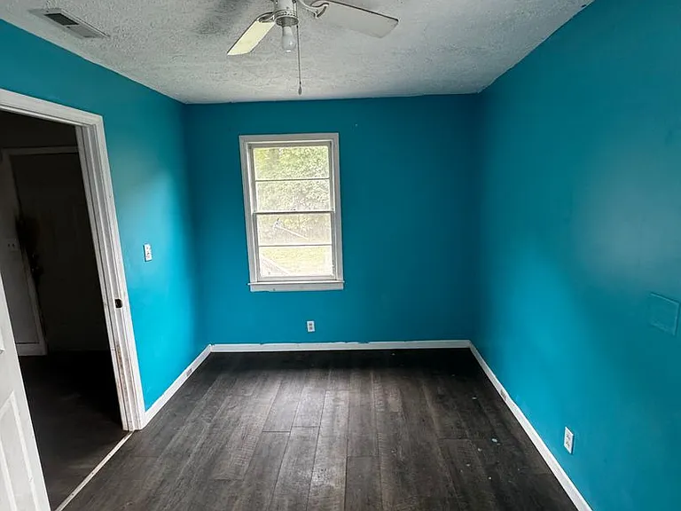 1004 Fallston Rd — Photo 35