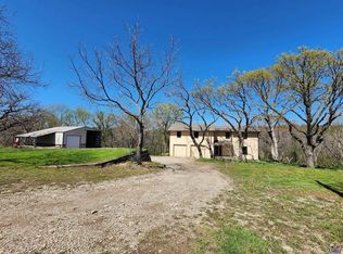 10730 SE Berryton Rd, Berryton, KS 66409