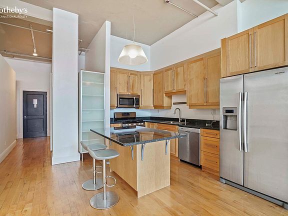 3rd image of 535 Dean St APT 418