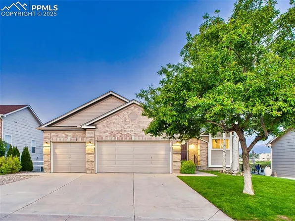 3270 Pony Tracks Dr, Colorado Springs, CO 80922