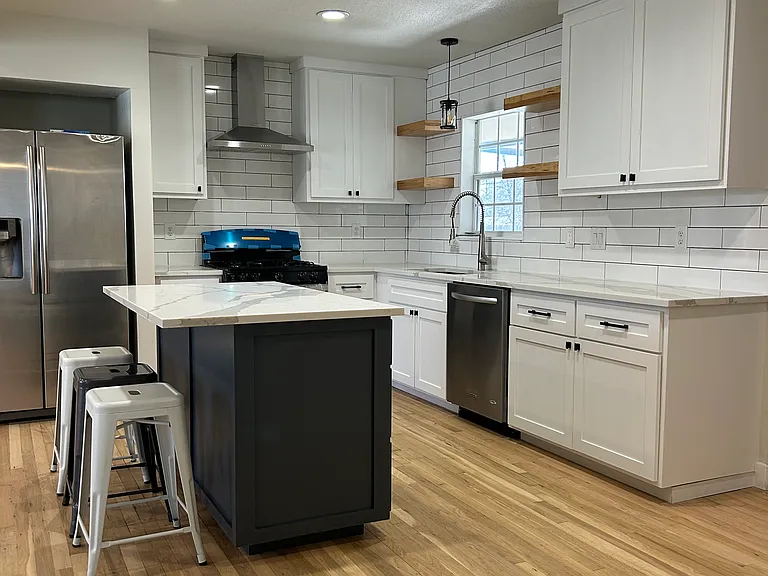 472 Dresden Dr — Photo 20