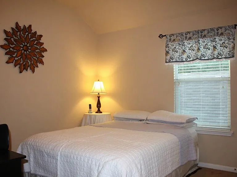 7714 Stephany Taylor Dr — Photo 8