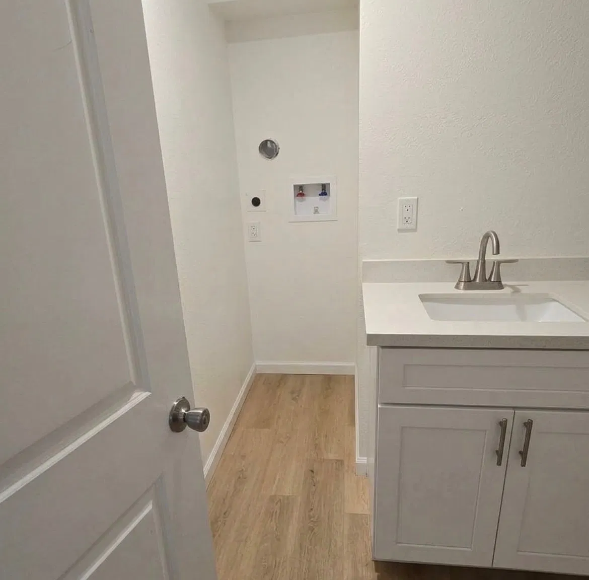 1 bed, 400 sqft, $1,800 — Photo 4