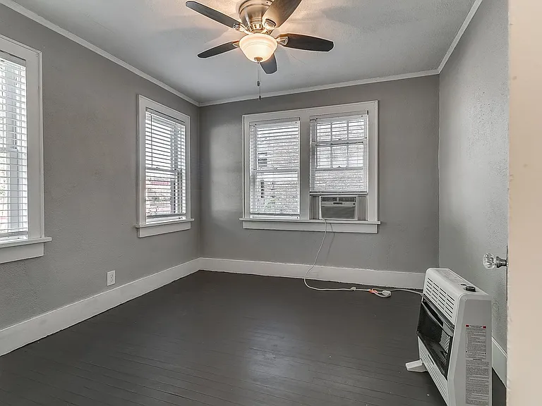 1300 NW 15th St — Photo 29