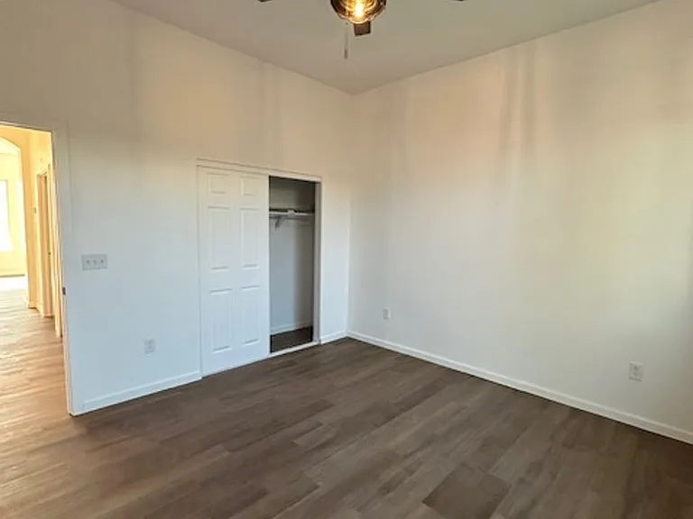 5022 S 35th Ave — Photo 10